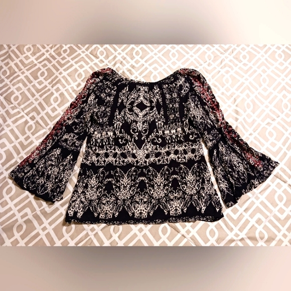 Bila Peasant Boho Black White Embroidered Flared Sleeve Womens Size Small Blouse - Picture 4 of 10